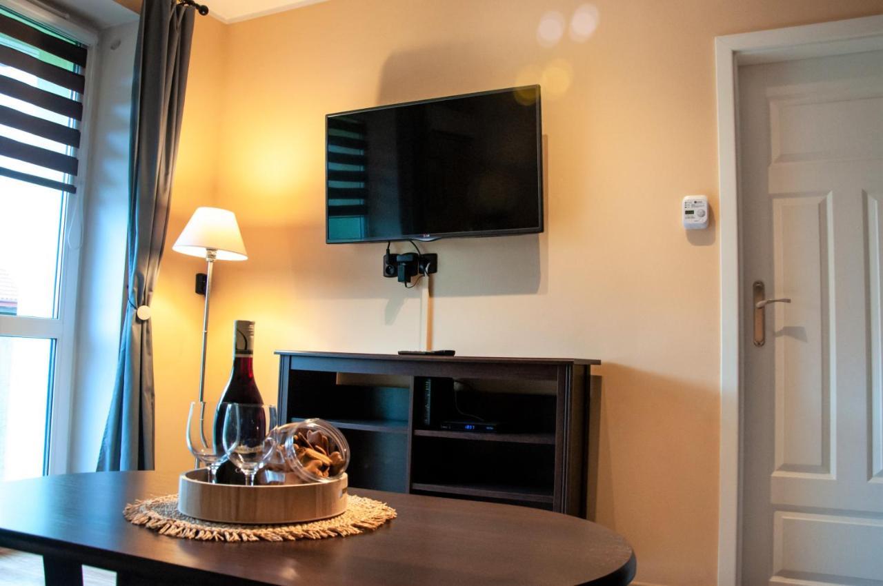 Apartament "Klimatycznie" - Przytulny, 4-Osobowy, Jelenia Gora, Cieplice Eksteriør billede